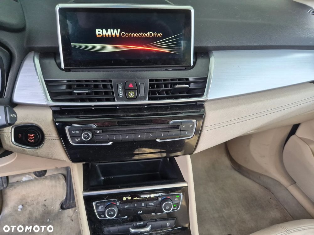 BMW Seria 2 218d Luxury Line - 10