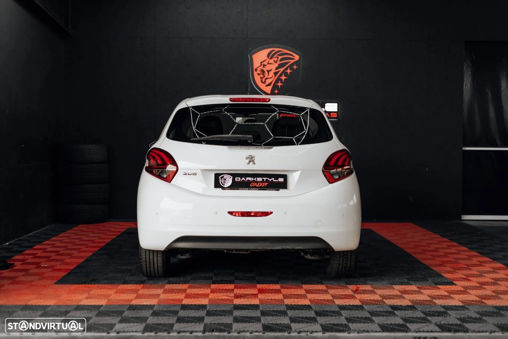 Peugeot 208 1.6 BlueHDi Style - 13