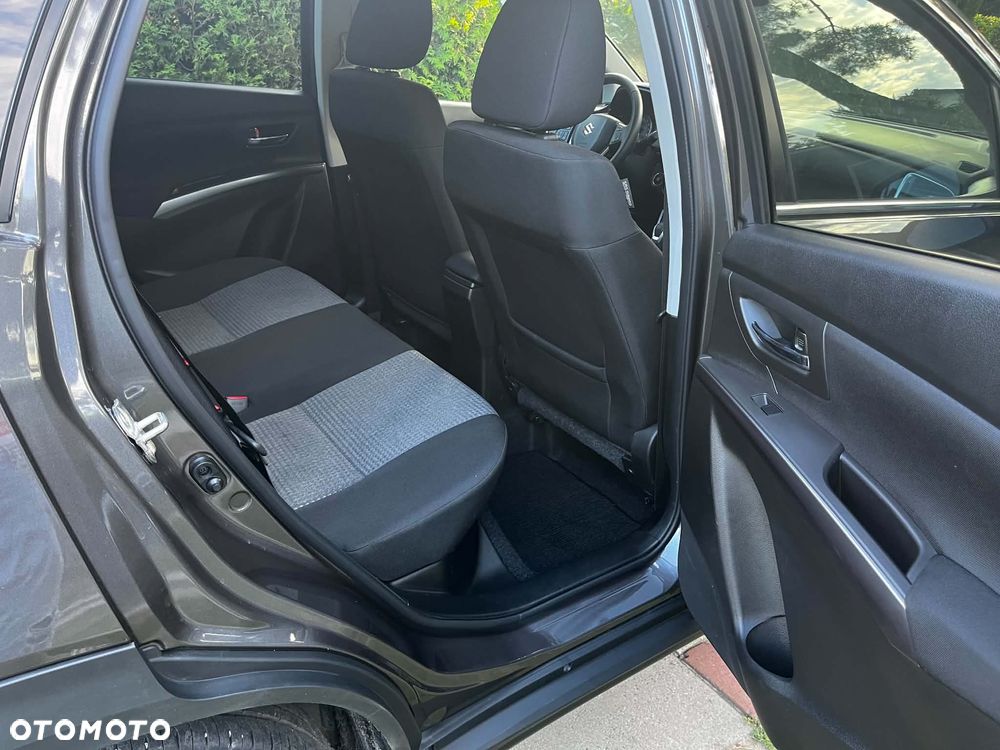 Suzuki S-Cross 1.5 Dualjet AGS Comfort - 10