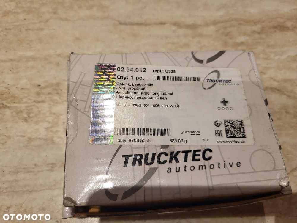 Krzyżak wału napędowego 31mmx88mm MERCEDES SPRINTER 2-T (B901, B902), SPRINTER 3,5-T (B906), SPRINTER 3,5-T (B909), SPRINTER 3-T (B903), SPRINTER 3-T (B906), SPRINTER 4 1.8-3.7 01.95- - 3