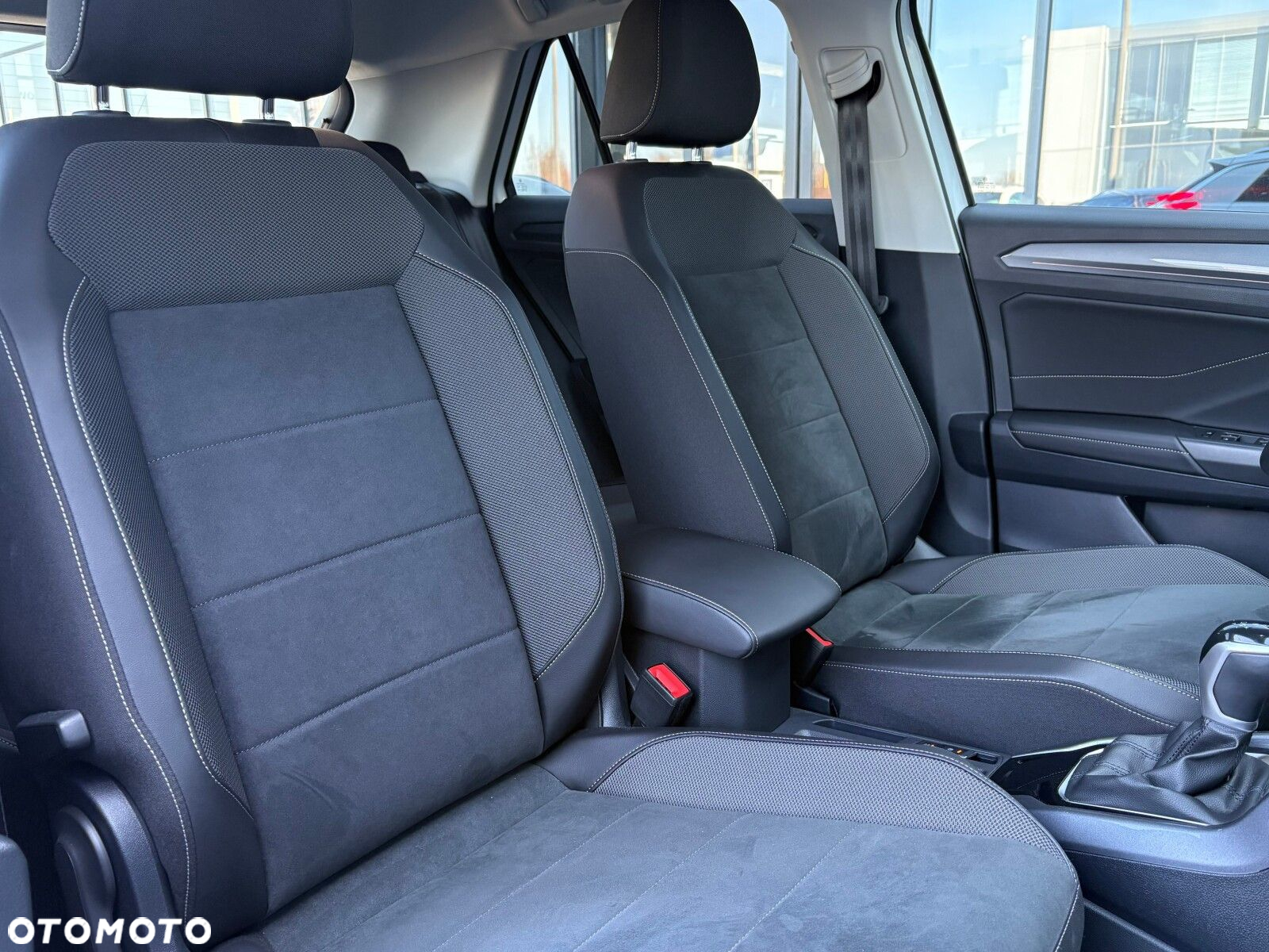 Volkswagen T-Roc 1.5 TSI Style DSG - 18