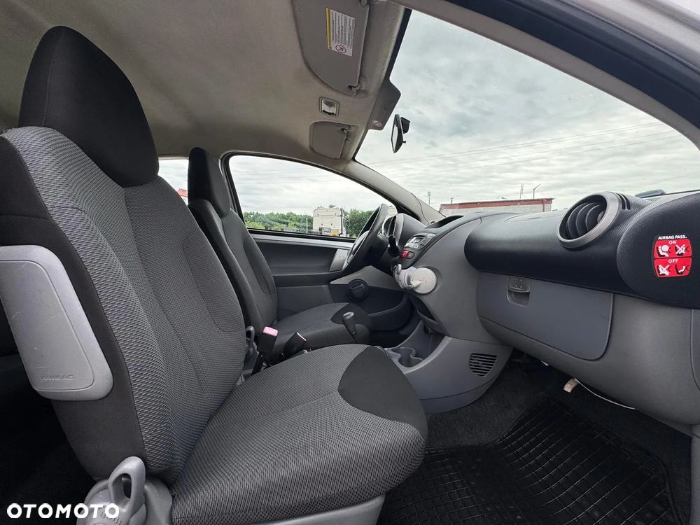 Toyota Aygo 1.0 VVT-i Luna A/C MM - 10