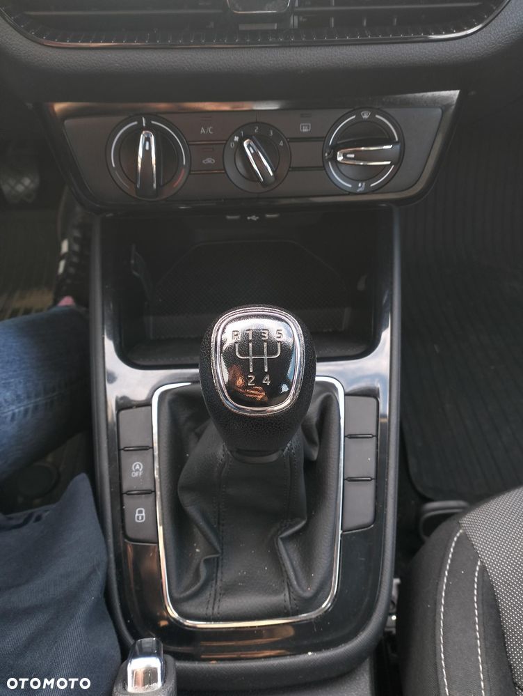 Skoda Fabia 1.0 Ambition - 29