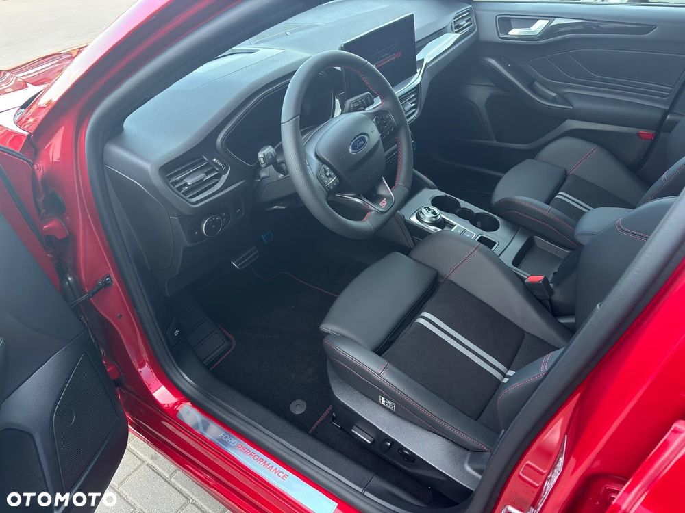 Ford Focus 2.3 EcoBoost ST X - 15
