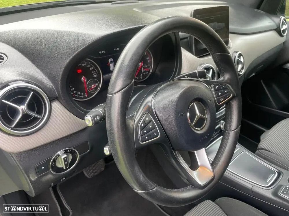 Mercedes-Benz B 180 - 39