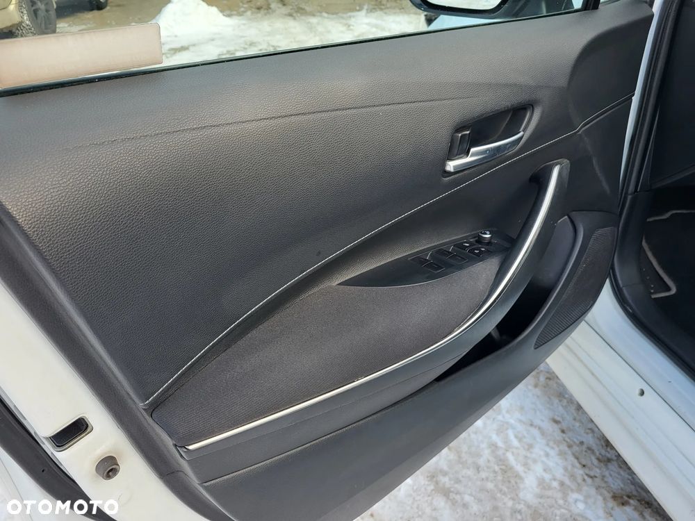 Toyota Corolla 1.8 Hybrid GPF Comfort - 16