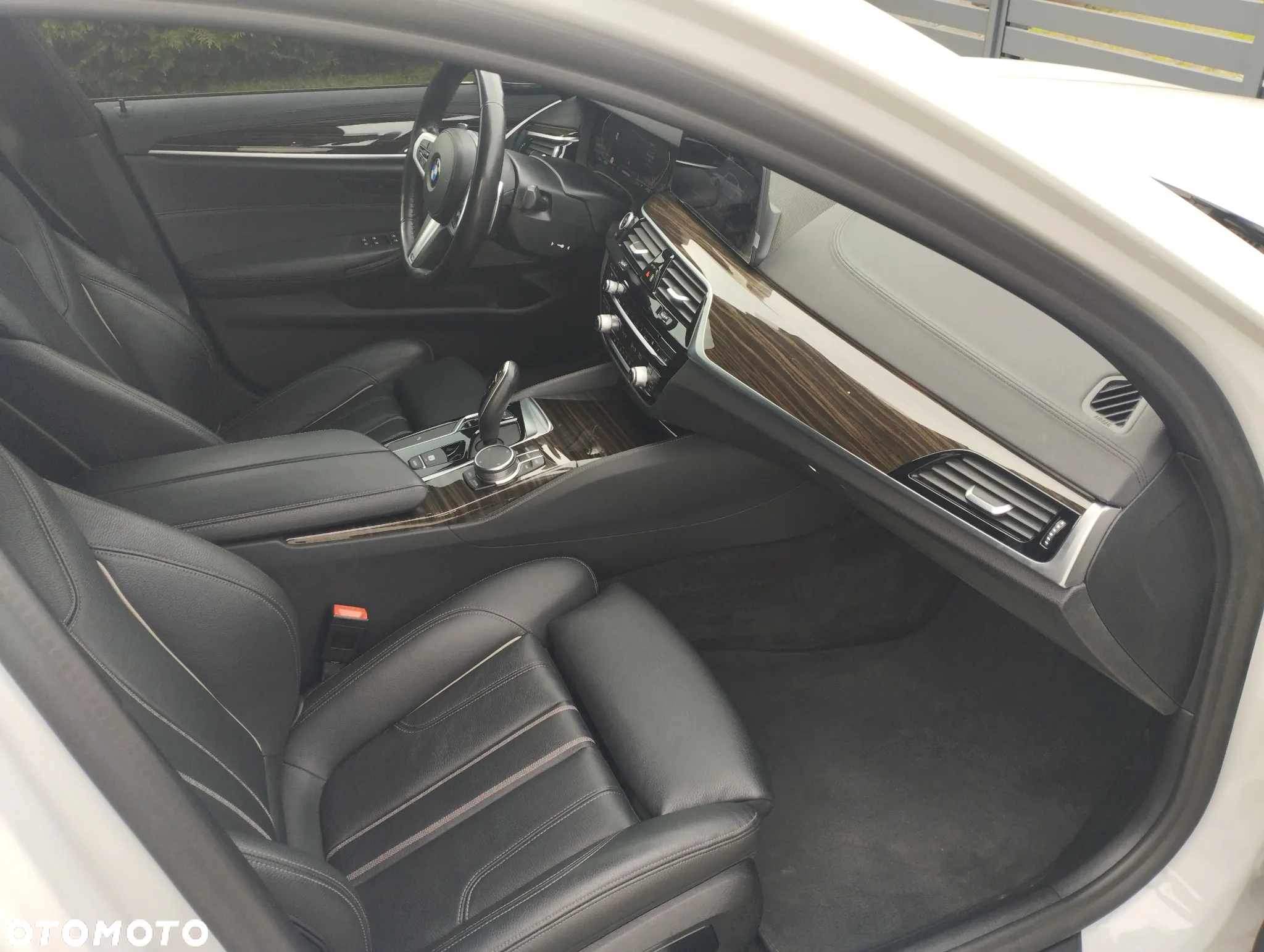 BMW Seria 5 530i - 7