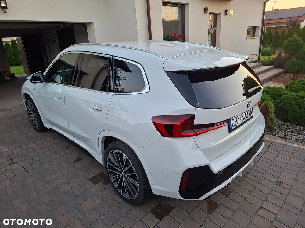 BMW X1 xDrive20d mHEV - 11