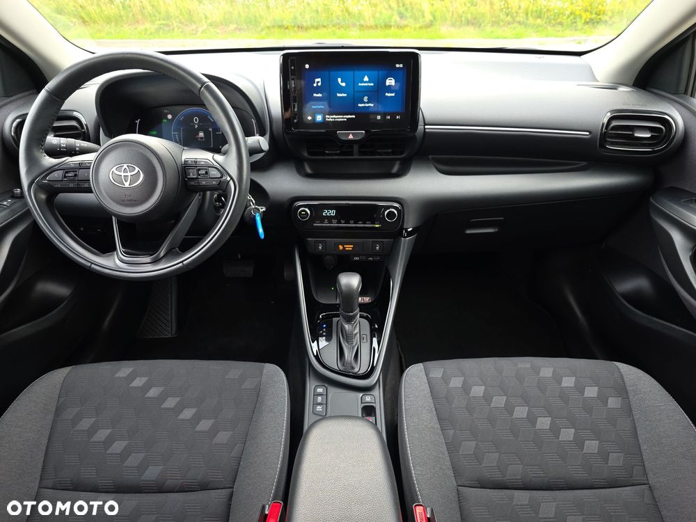 Toyota Yaris Hybrid 1.5 Style - 17