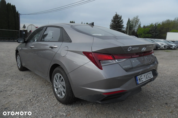 Hyundai Elantra 1.6 Executive CVT