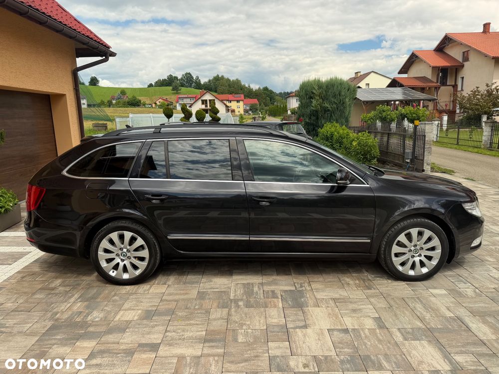Skoda Superb 2.0 TDI DSG Elegance - 29