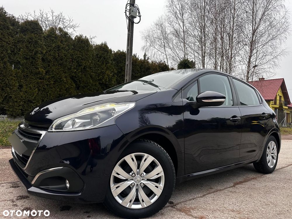 Peugeot 208 - 4