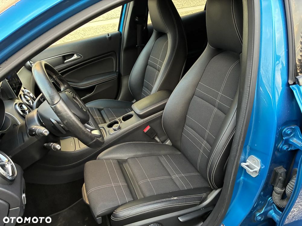 Mercedes-Benz GLA 200 (CDI) d 4Matic 7G-DCT Urban - 26