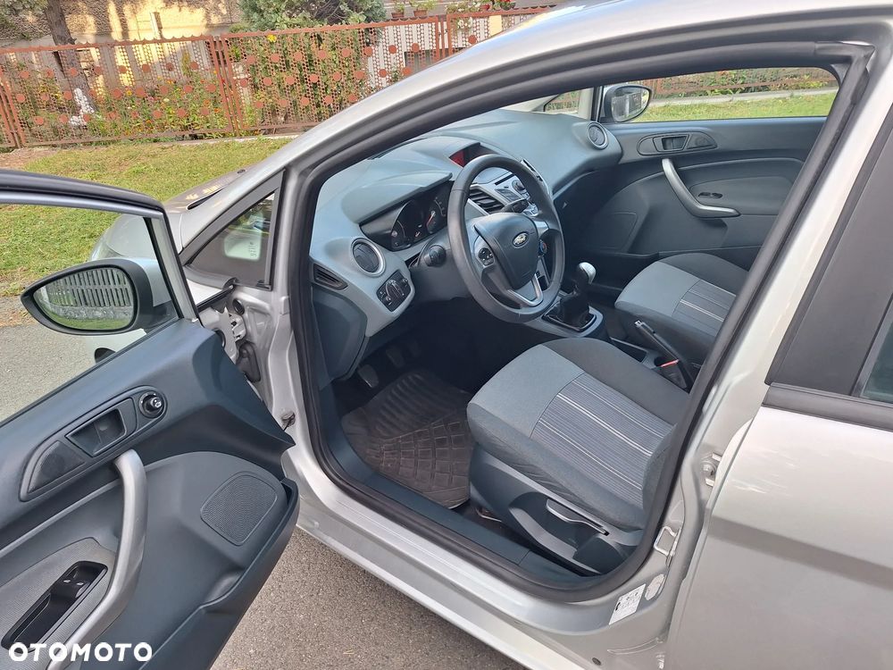 Ford Fiesta 2009 photo 5