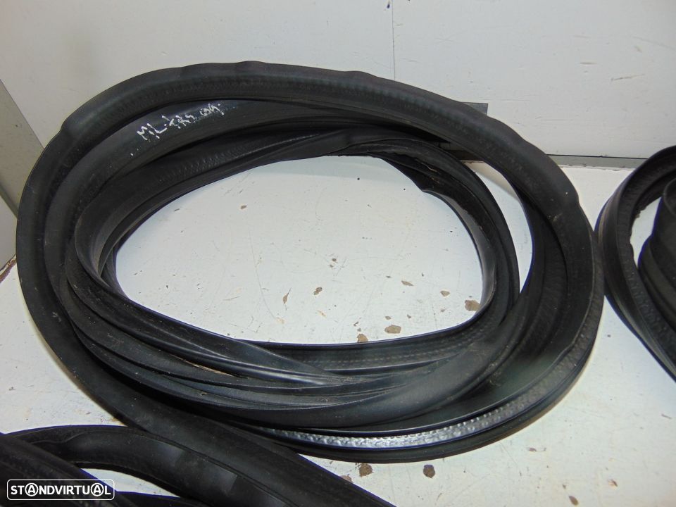 Mercedes ml jipe w163 2000 borrachas das portas e da mala - 3