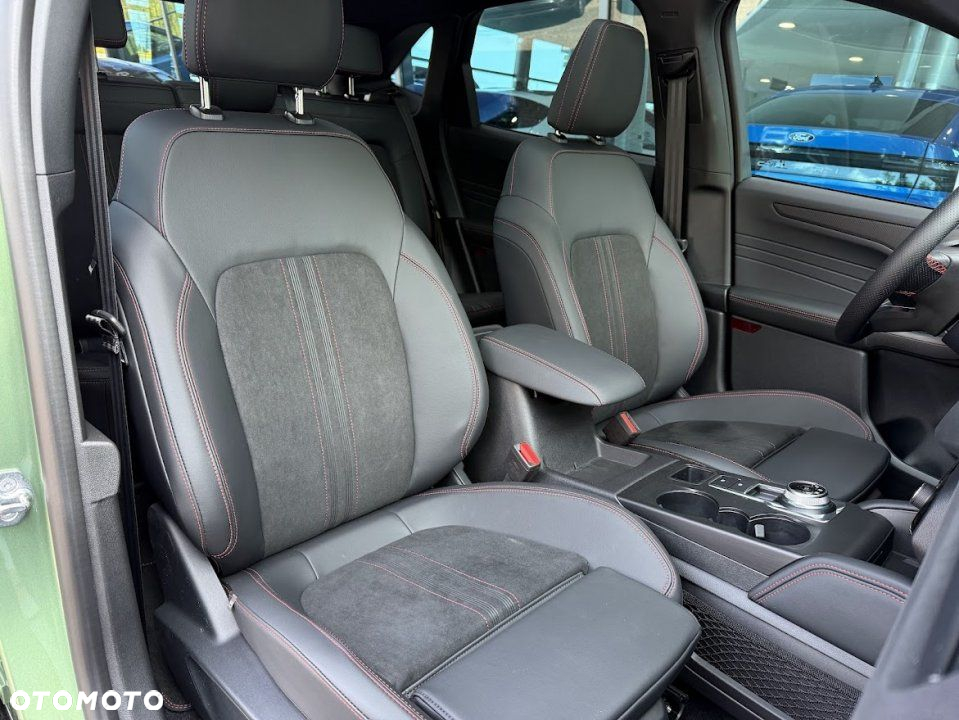 Ford Kuga - 13