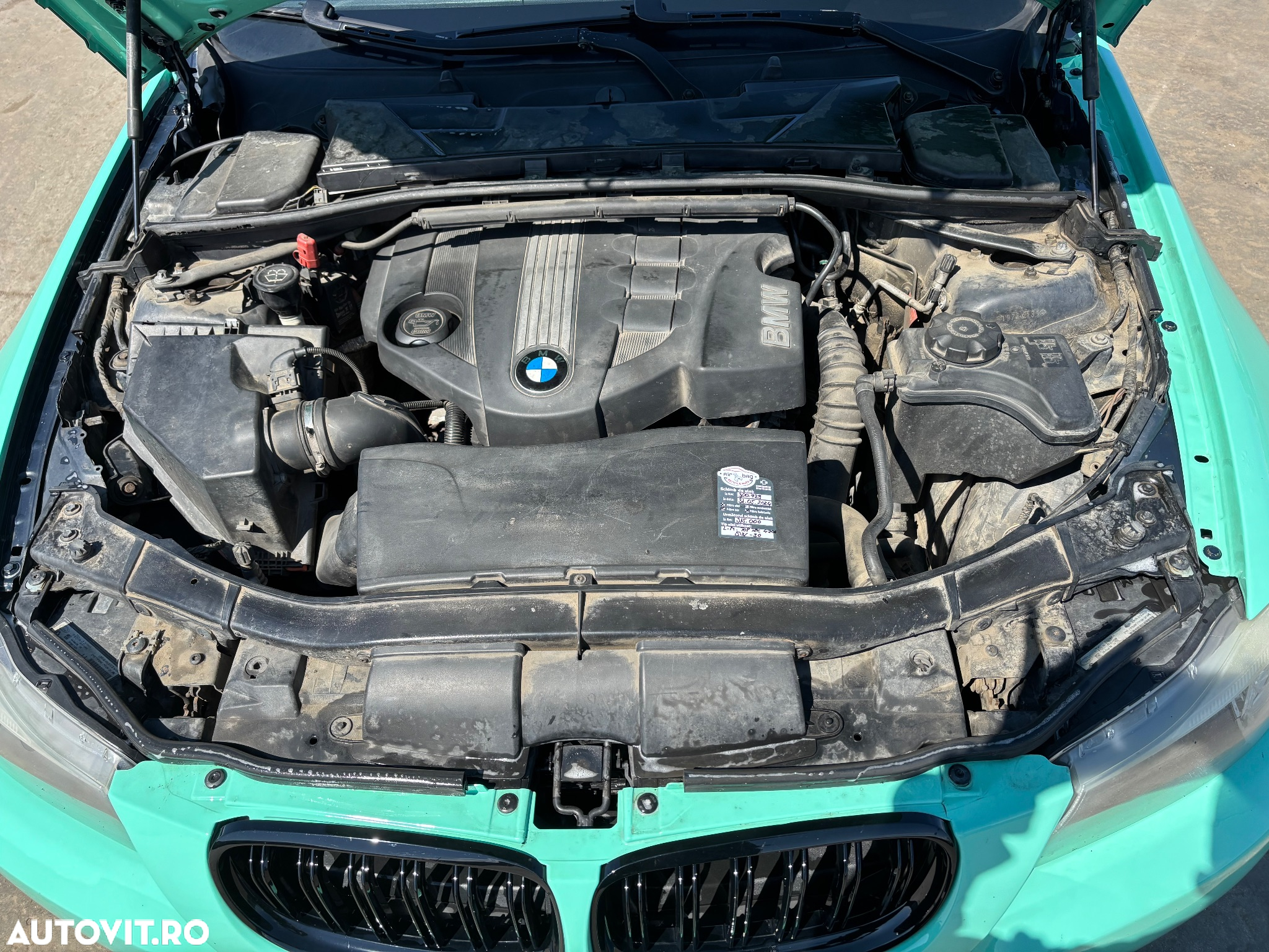 BMW Seria 3 318d - 11