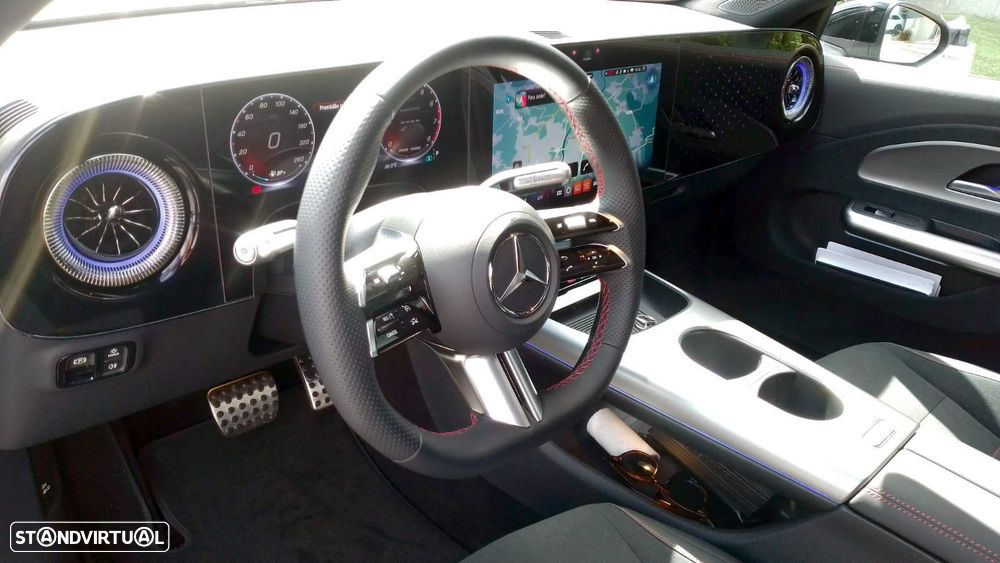 Mercedes-Benz CLA 220 Standard - 2