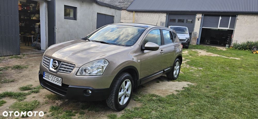Nissan Qashqai - 2