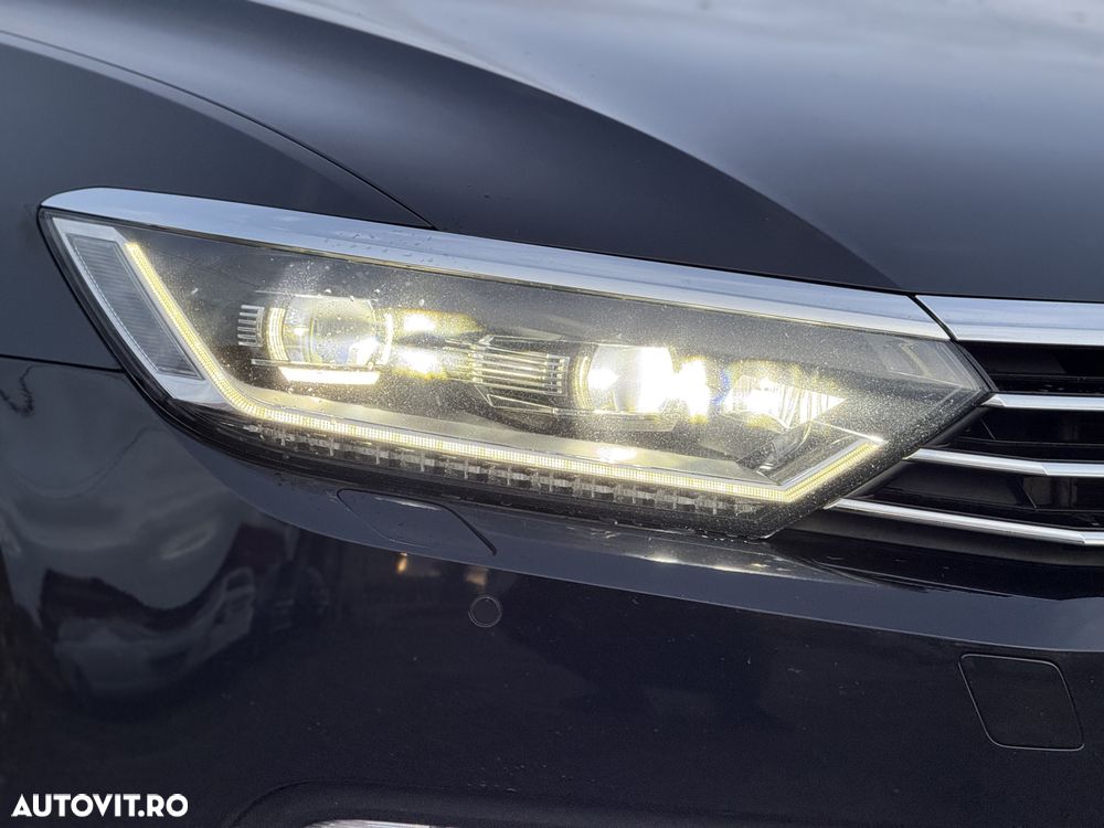 Volkswagen Passat 2.0 TDI DSG Highline - 20