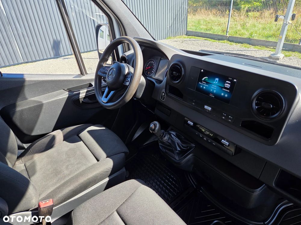 Mercedes-Benz Sprinter 314 CDI / 140KM / Wywrotka dł: 3.50 / Kufer / Klima / - 30