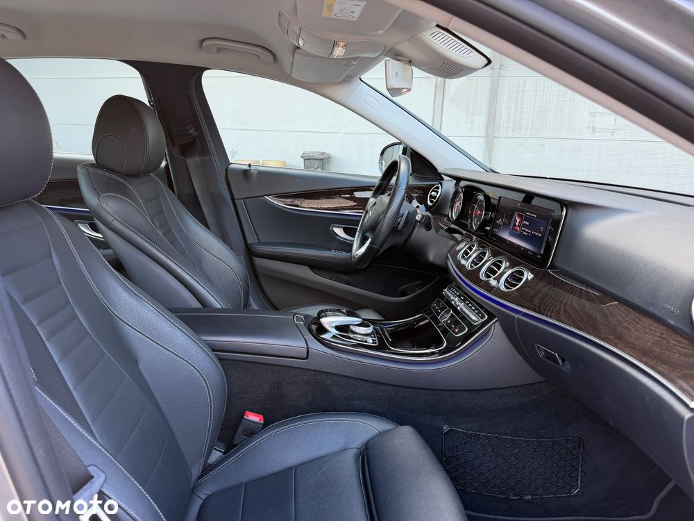 Mercedes-Benz Klasa E 220 d 9G-TRONIC - 13