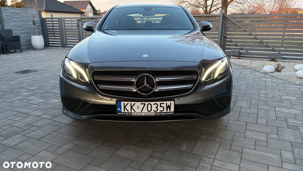 Mercedes-Benz Klasa E 220 d 9G-TRONIC - 30