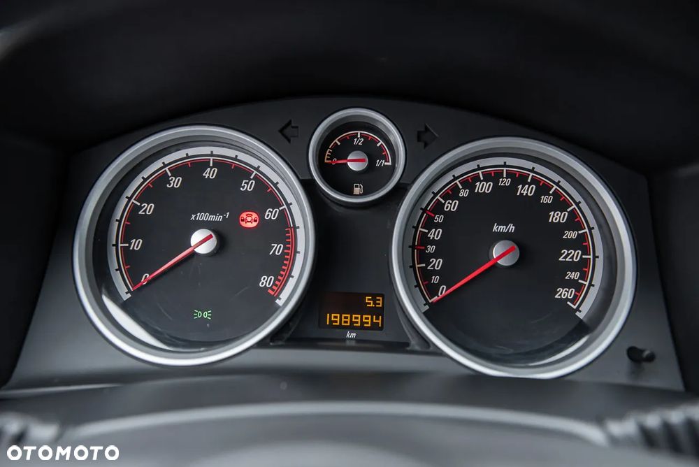 Opel Astra 2.0 Turbo Edition Plus - 23