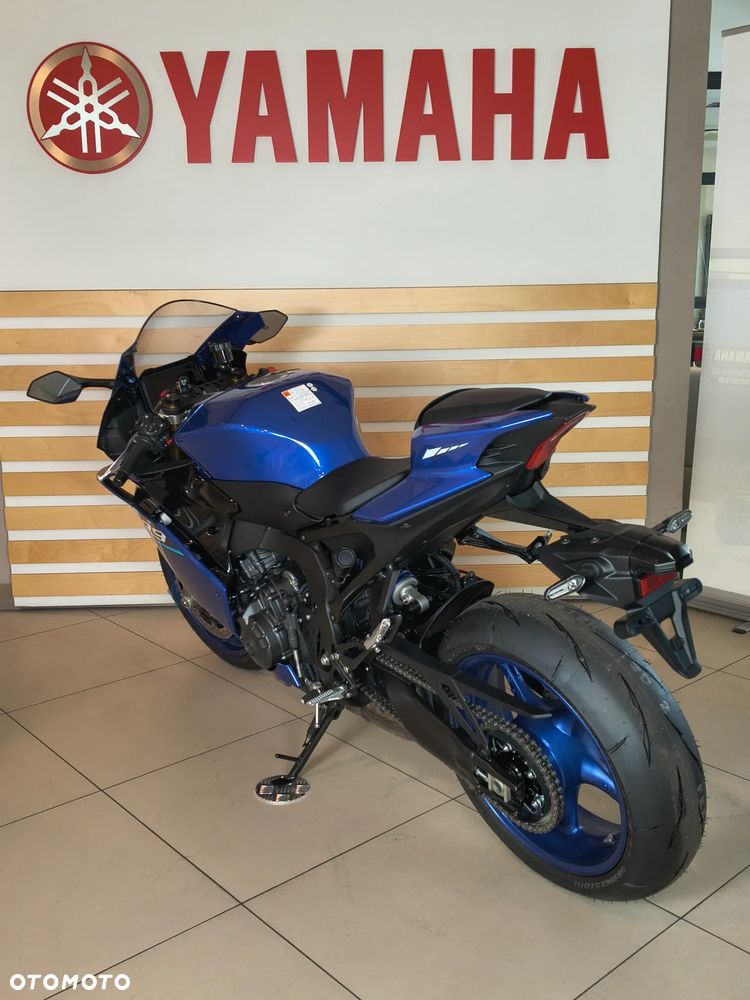 Yamaha R9 - 3