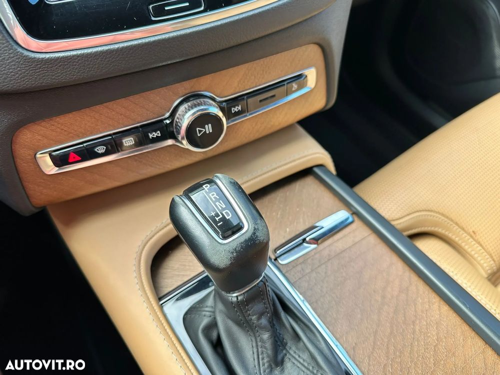 Volvo XC 90 D5 AWD Inscription - 14