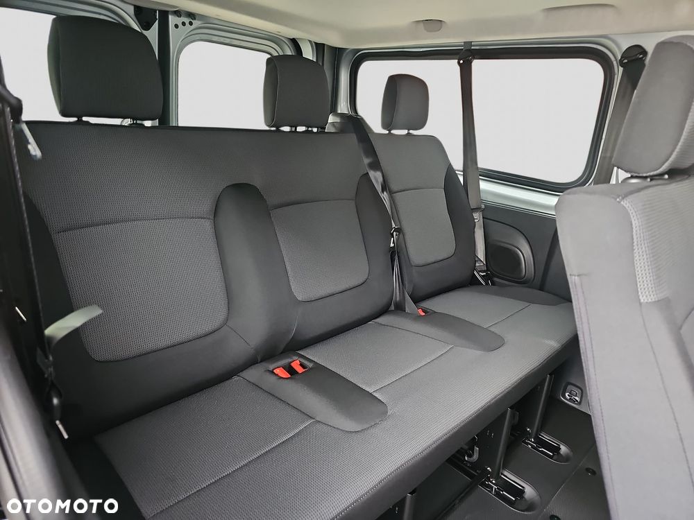 Renault Trafic - 12