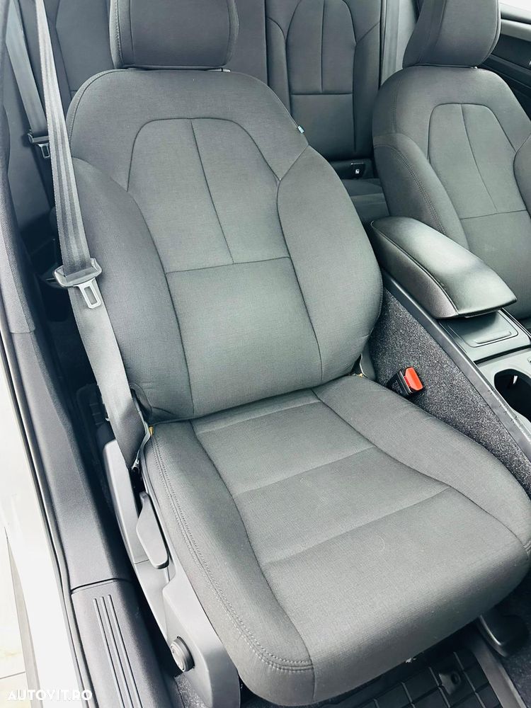 Volvo XC 40 D3 Momentum Pro - 23