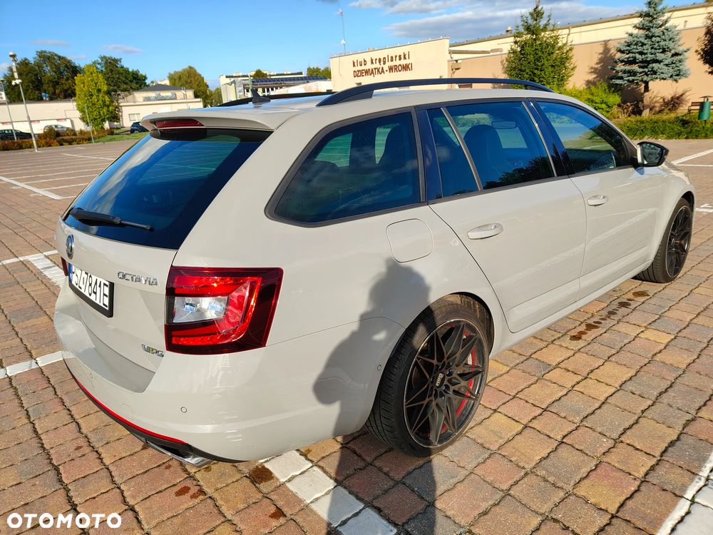 Skoda Octavia 2.0 TDI RS DSG - 5