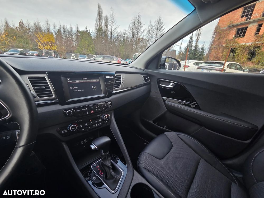 Kia Niro 1.6 GDI 2WD Aut. Vision - 29