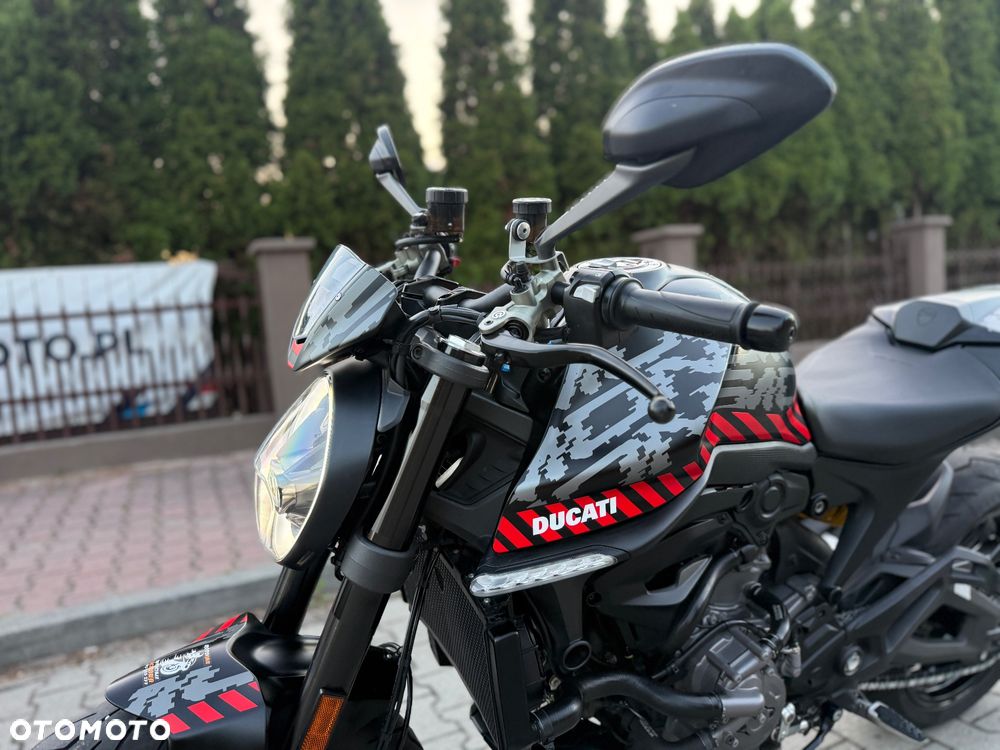 Ducati Monster - 25