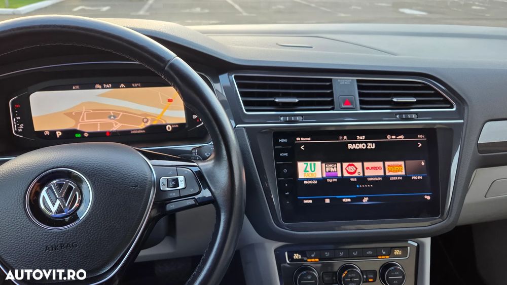 Volkswagen Tiguan Allspace 2.0 TDI 4Mot DSG R-Line - 23