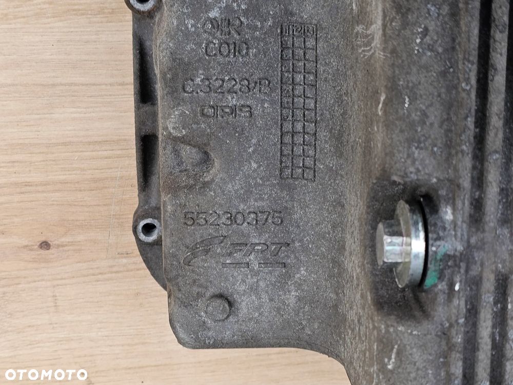 MISKA OLEJU OLEJOWA ALFA ROMEO FIAT 1.6 / 2.0 JTDM 55230375 - 9