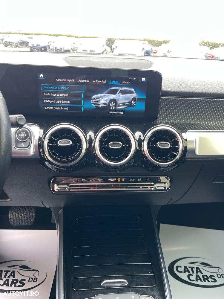 Mercedes-Benz GLB - 36