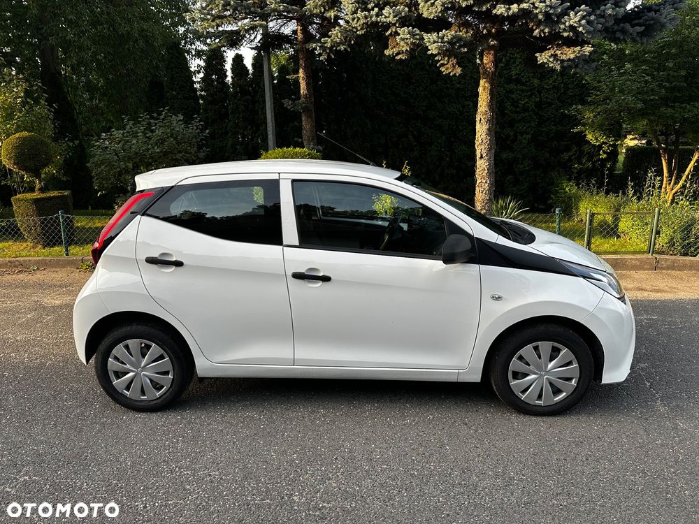 Toyota Aygo x - 3