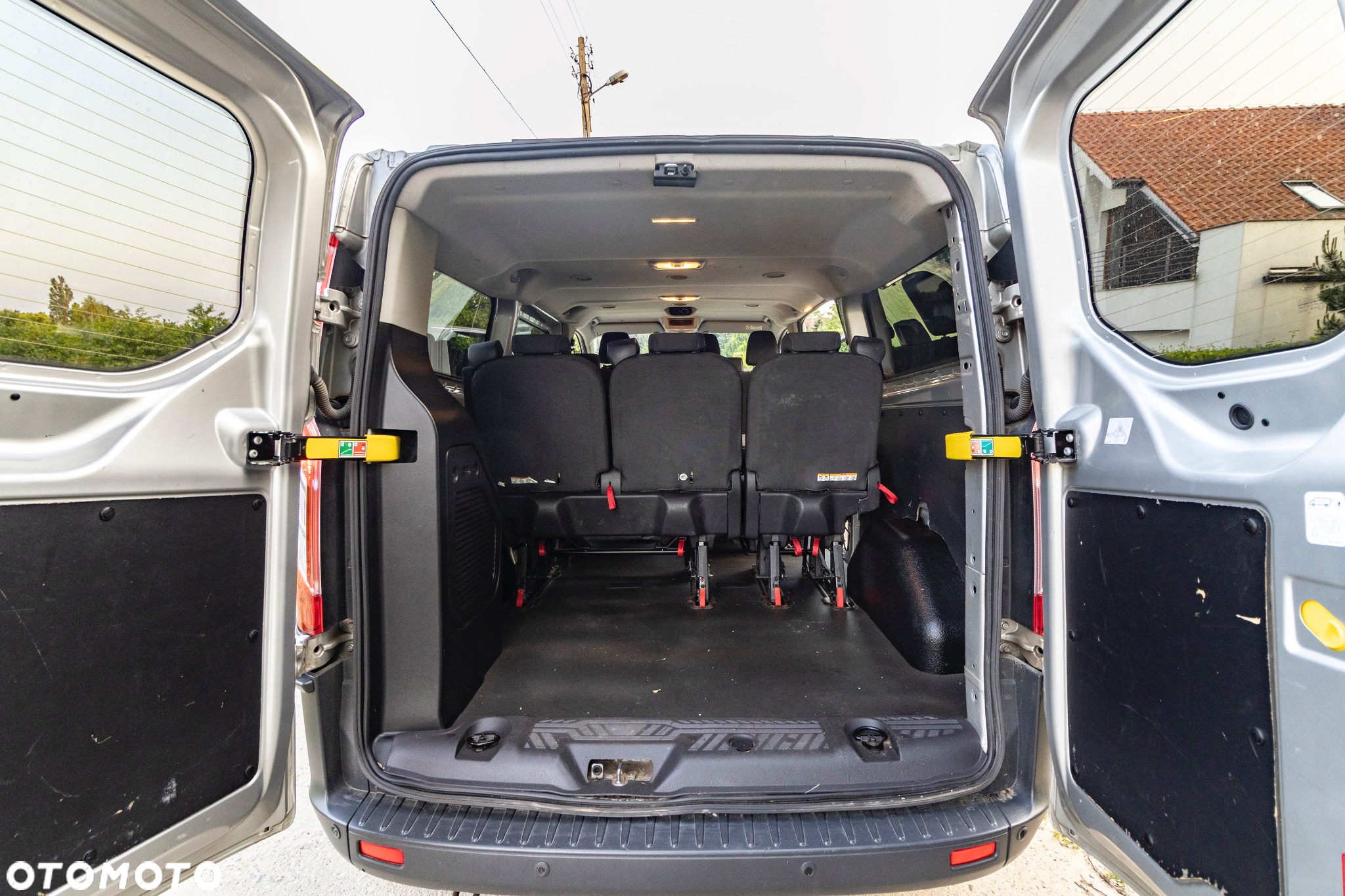 Ford Transit Custom 290 L2H1 Limited - 28