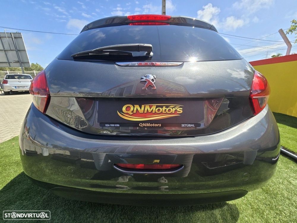 Peugeot 208 1.2 PureTech Allure - 6