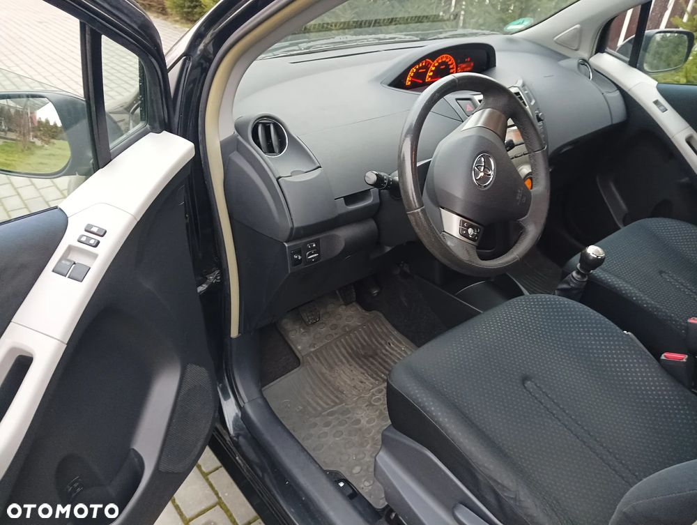 Toyota Yaris 1.33 VVT-i Cool - 9