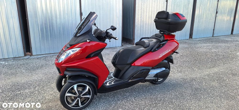 Peugeot Metropolis - 2