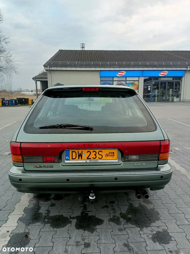 Mitsubishi Sigma - 7