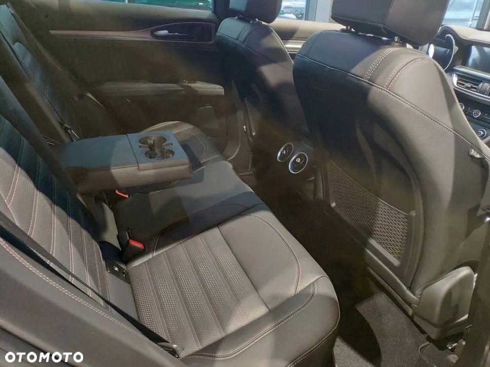 Alfa Romeo Stelvio 2.2 JTDM Intensa Q4 - 27