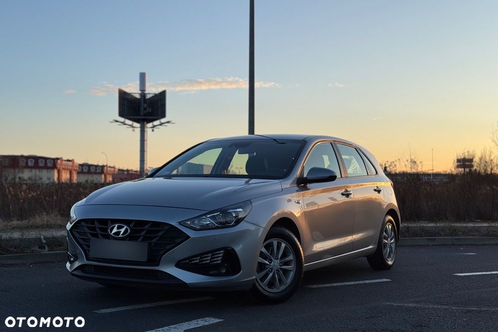 Hyundai i30 1.5 DPI Classic + - 12