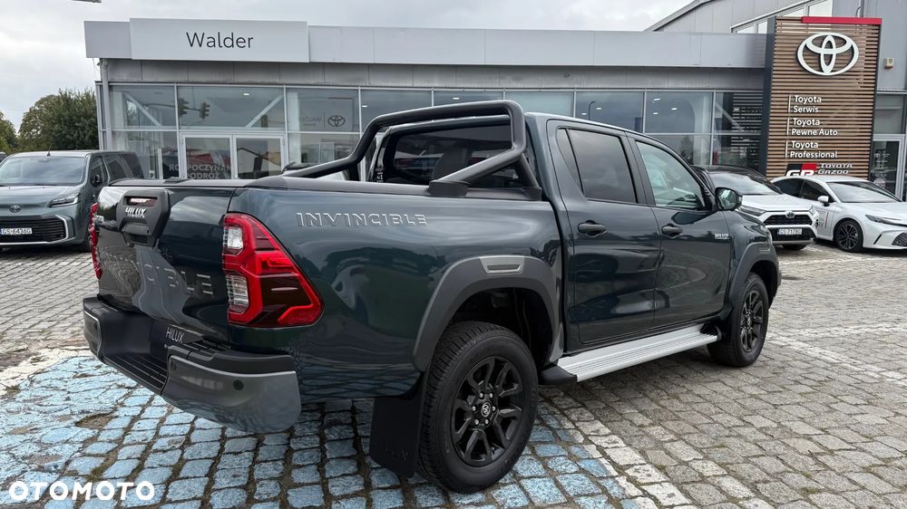 Toyota Hilux 2.8 D-4D Double Cab Invincible 4x4 - 4