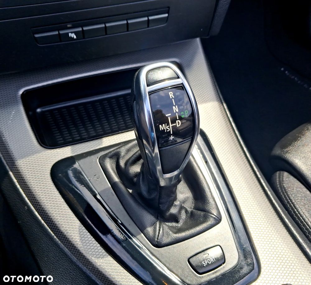 BMW Seria 3 335i M Sport Edition - 27