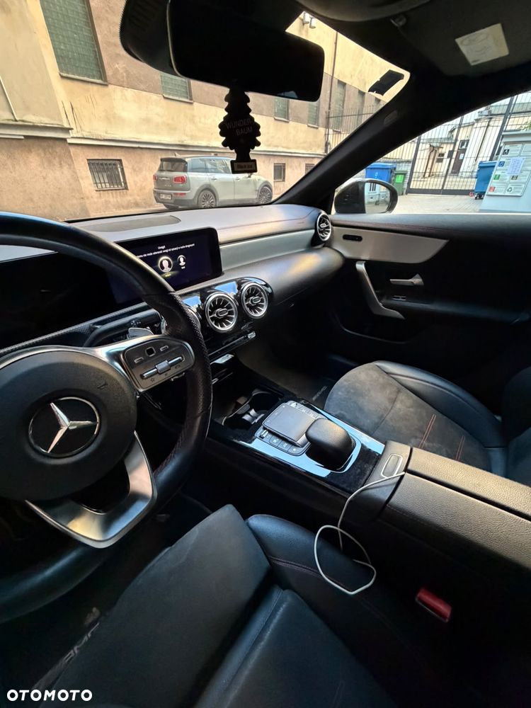 Mercedes-Benz CLA - 13