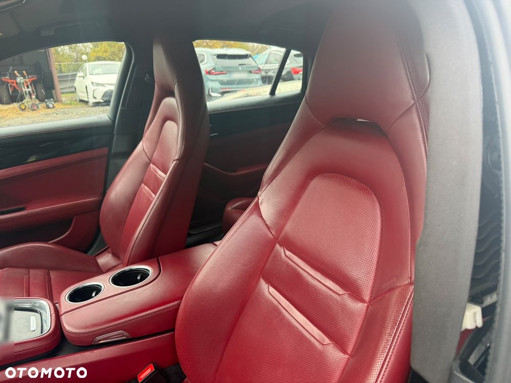 Porsche Panamera 4 Executive - 29